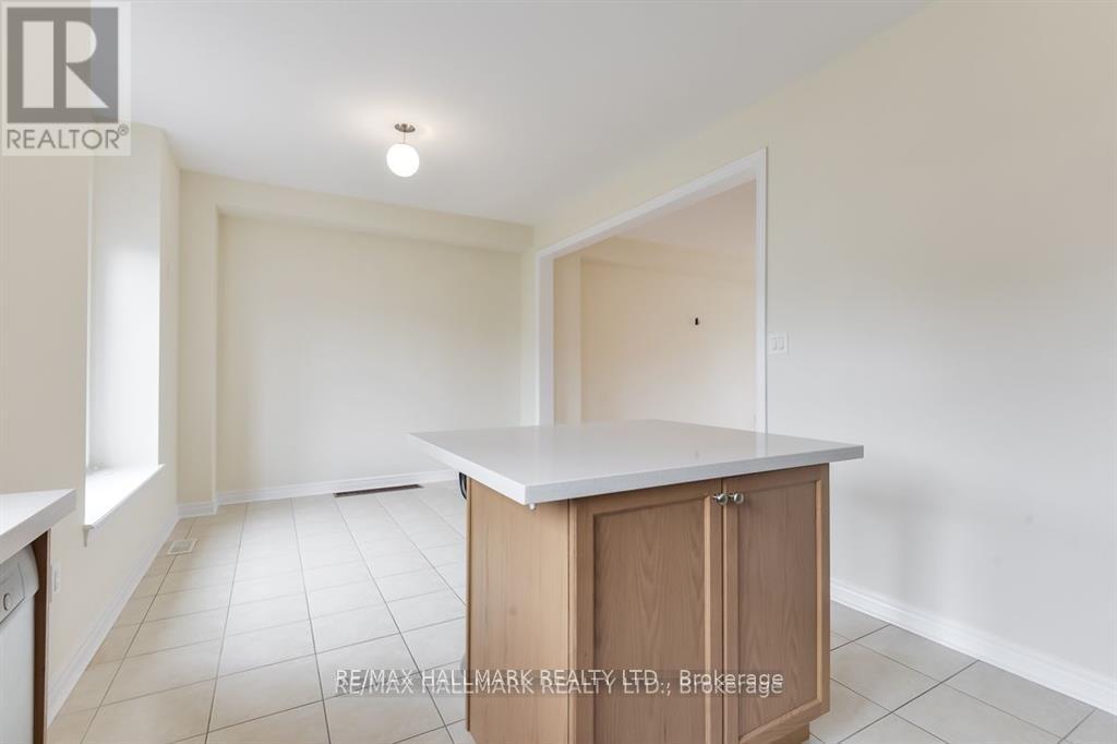 102 - 15 Old Colony Road, Richmond Hill, Ontario  L4E 4L5 - Photo 13 - N12522210