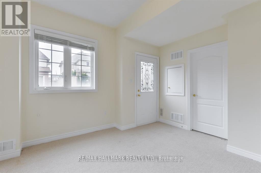 102 - 15 Old Colony Road, Richmond Hill, Ontario  L4E 4L5 - Photo 6 - N12522210