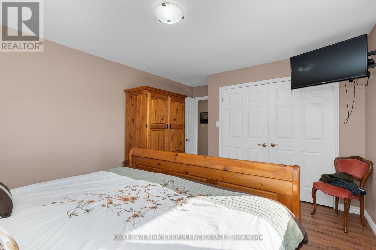 228 Bayshore Road, Innisfil, Ontario  L0L 1K0 - Photo 11 - N12522214