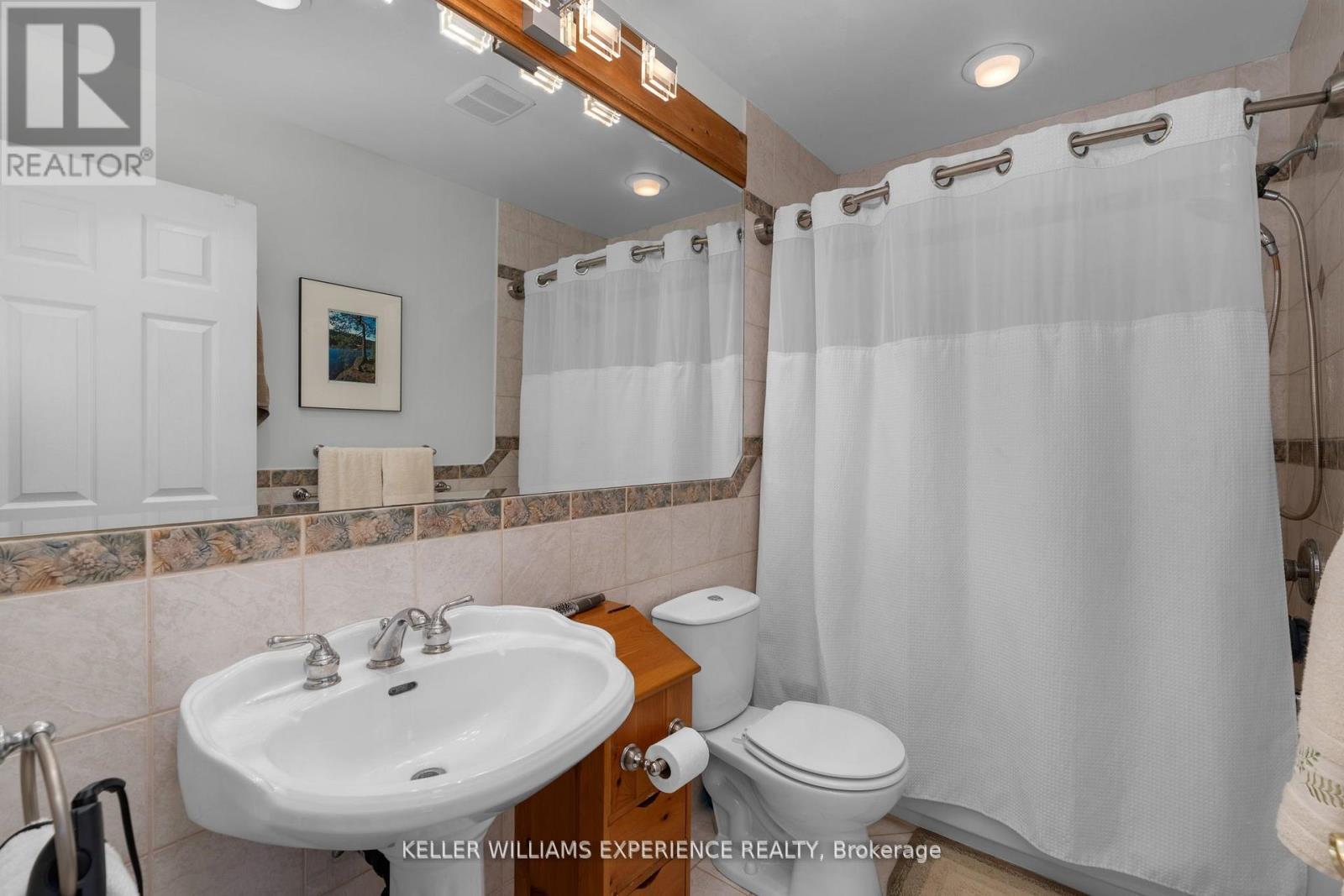 228 Bayshore Road, Innisfil, Ontario  L0L 1K0 - Photo 9 - N12522214