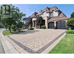 59 CARISBROOKE CIRCLE, Aurora, Ontario