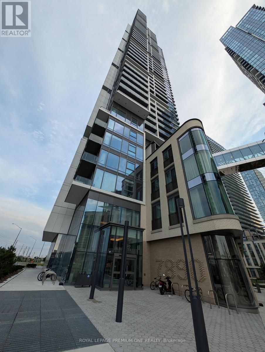 2705 - 7890 JANE STREET, Vaughan, Ontario