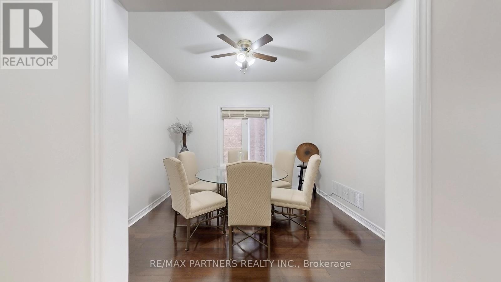 240 Swan Park Road, Markham, Ontario L6E 0B1 - Photo 11 - N12522302