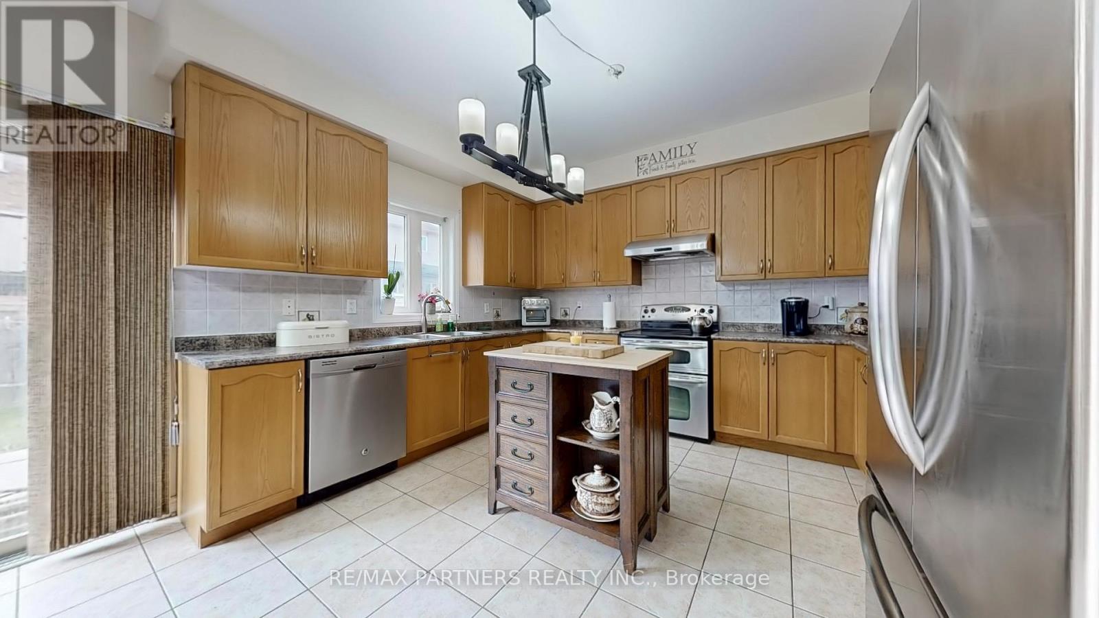 240 Swan Park Road, Markham, Ontario L6E 0B1 - Photo 23 - N12522302