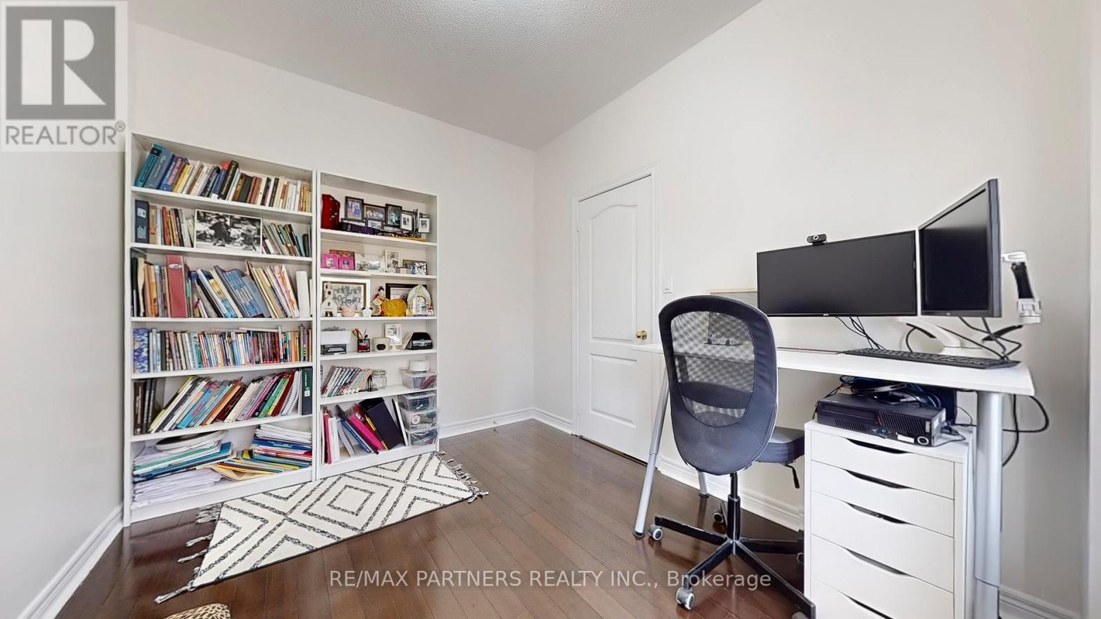 240 Swan Park Road, Markham, Ontario L6E 0B1 - Photo 6 - N12522302