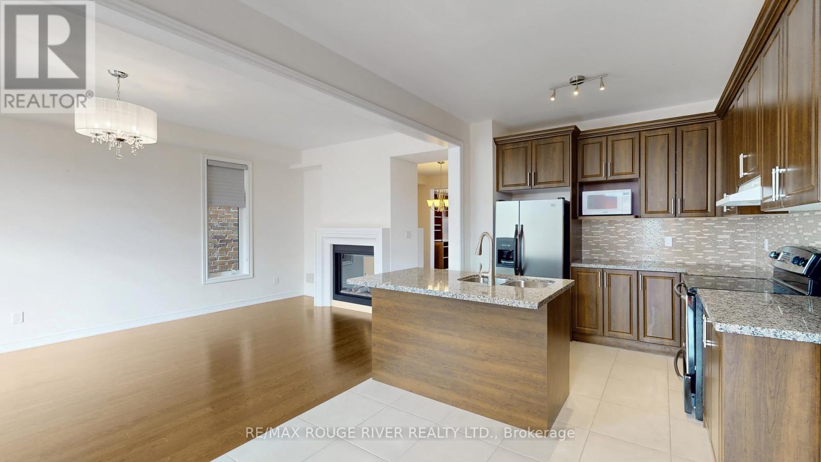 2732 Donald Cousens Parkway, Markham, Ontario  L6B 0X9 - Photo 16 - N12522344