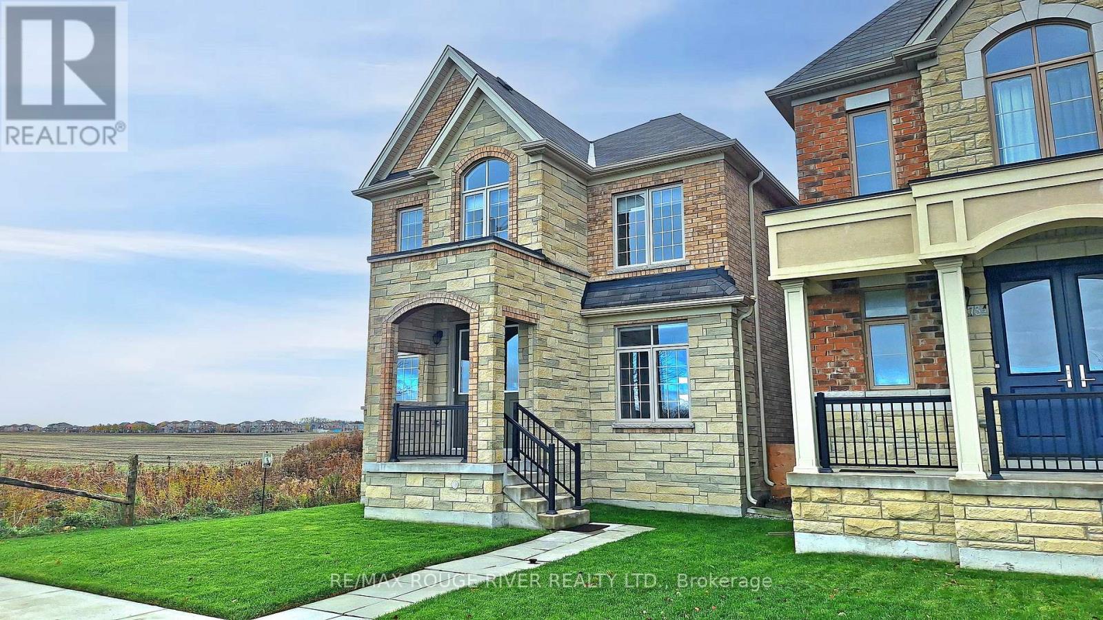 2732 Donald Cousens Parkway, Markham, Ontario  L6B 0X9 - Photo 2 - N12522344