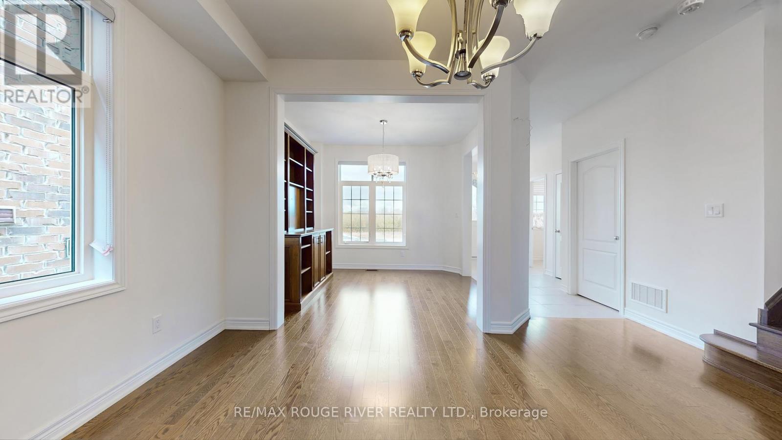 2732 Donald Cousens Parkway, Markham, Ontario  L6B 0X9 - Photo 8 - N12522344