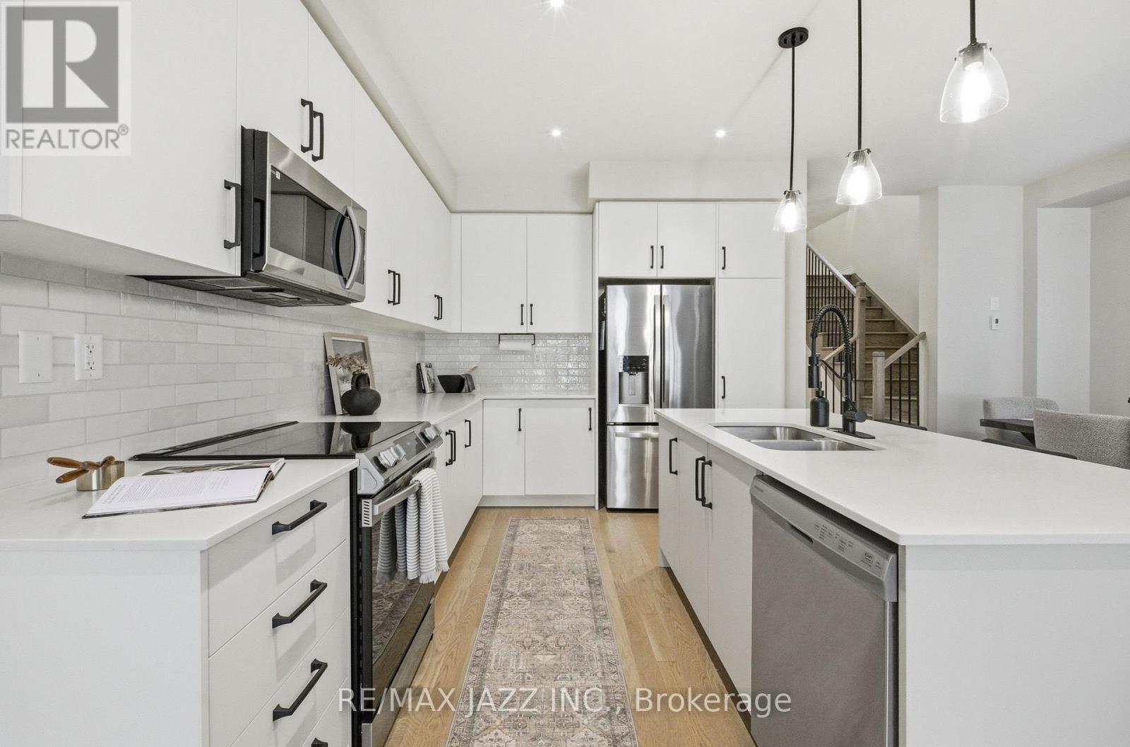 127 Laing Drive, Whitby, Ontario  L1P 0N5 - Photo 12 - E12522570