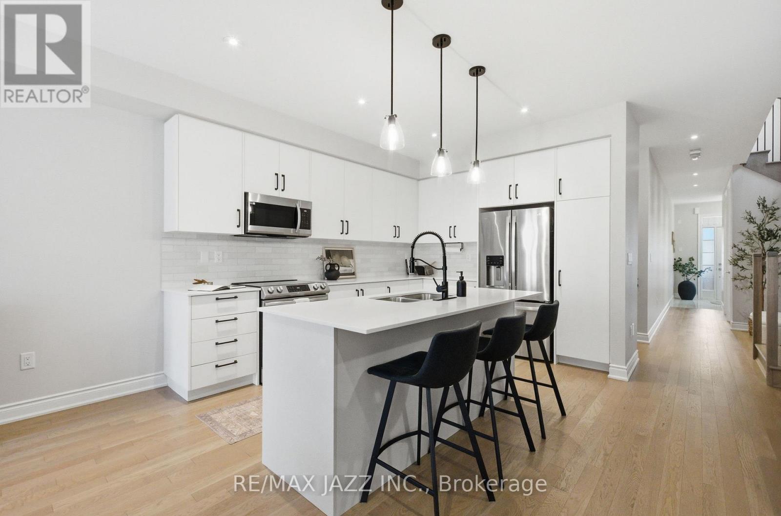 127 Laing Drive, Whitby, Ontario  L1P 0N5 - Photo 13 - E12522570