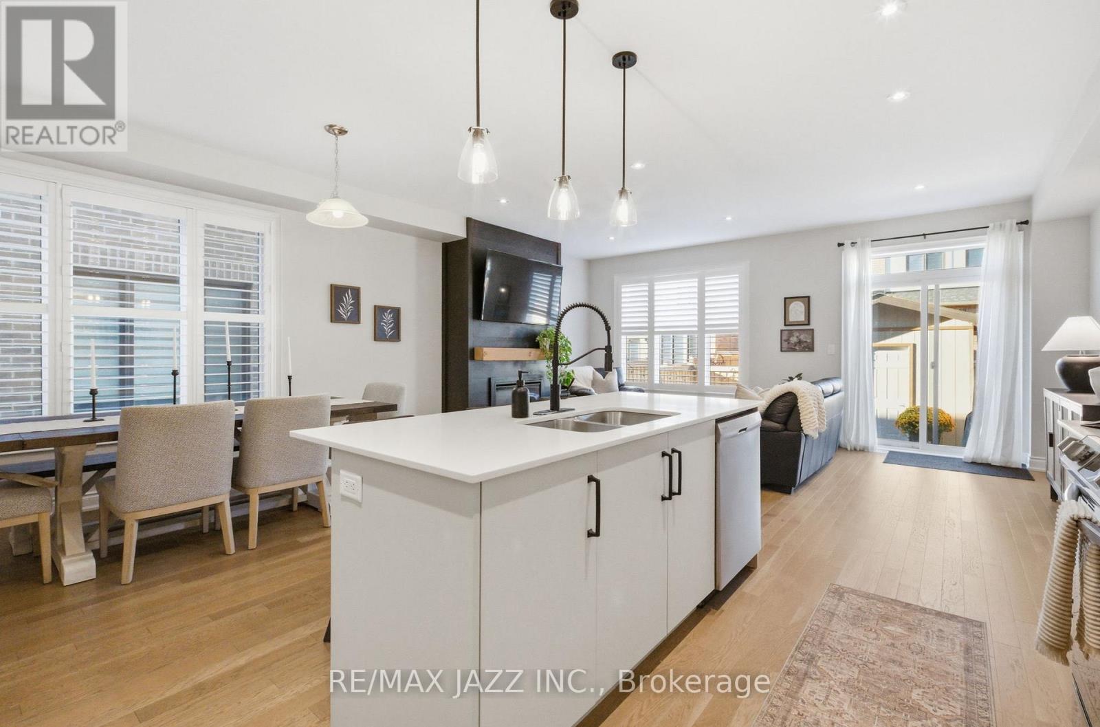 127 Laing Drive, Whitby, Ontario  L1P 0N5 - Photo 15 - E12522570