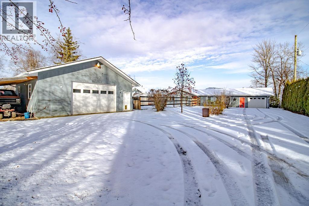 7390 Colony Point Road, Fort St. James, British Columbia  V0J 1P0 - Photo 2 - R3065522
