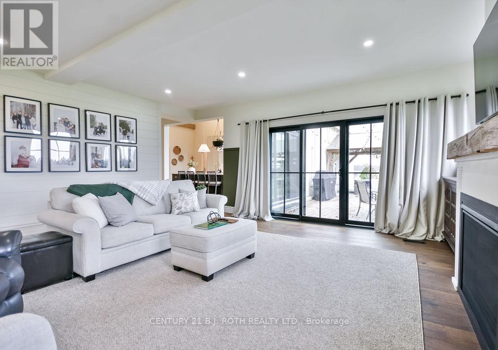 1803 Old Second Road N, Springwater, Ontario L0L 2K0 - Photo 19 - S12522312