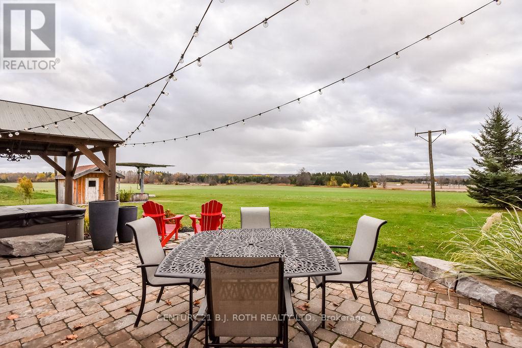 1803 Old Second Road N, Springwater, Ontario L0L 2K0 - Photo 47 - S12522312