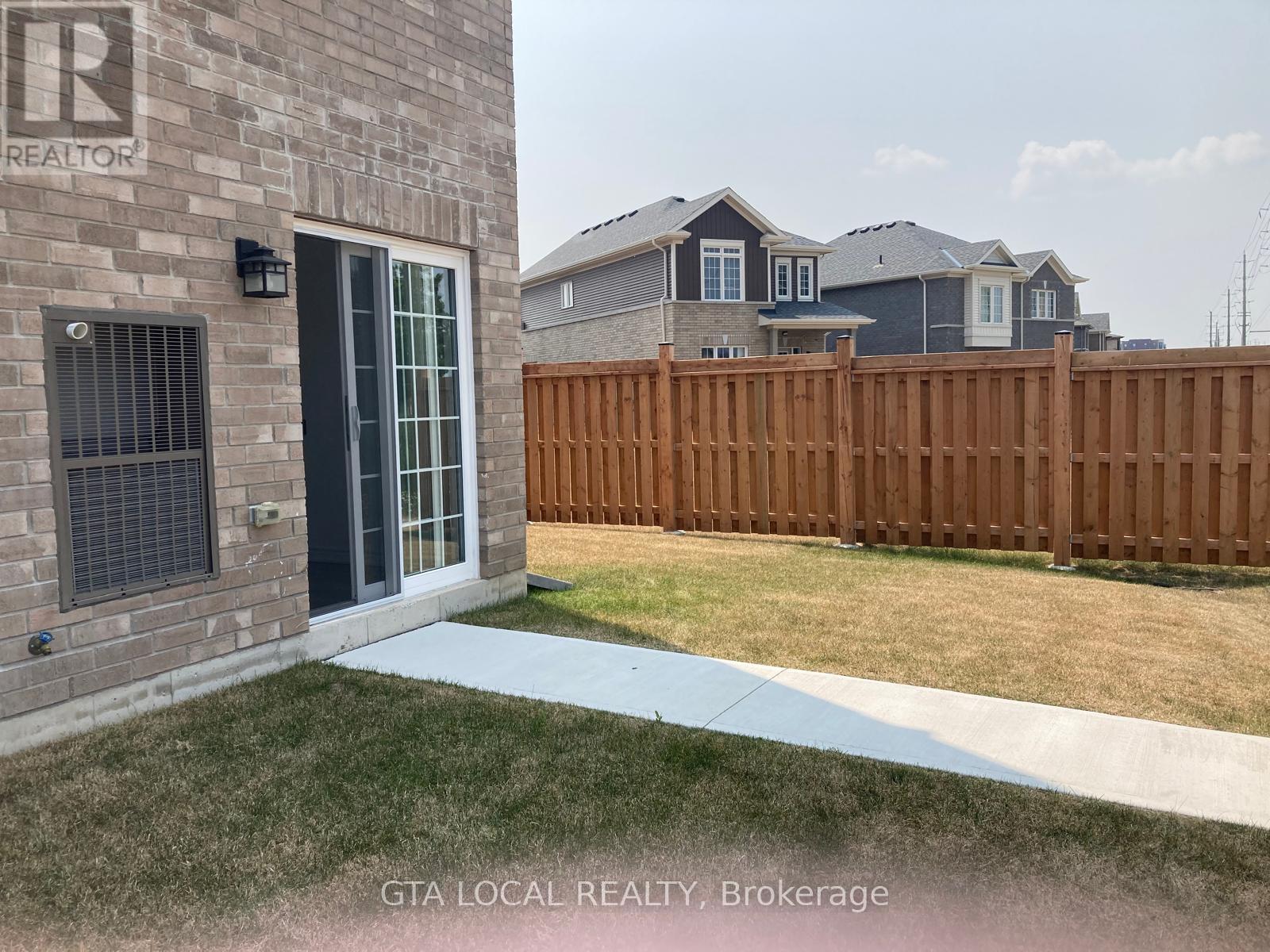 31 Pumpkin Corner Crescent, Barrie, Ontario  L9J 0C2 - Photo 11 - S12522330