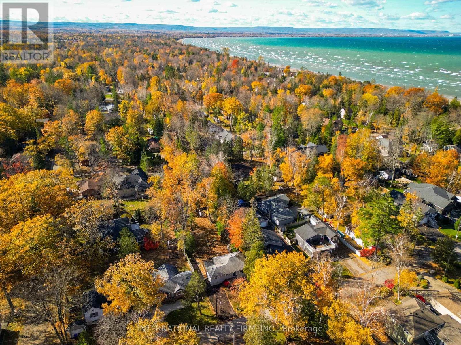 98 33rd Street N, Wasaga Beach, Ontario L9Z 2B9 - Photo 13 - S12522342