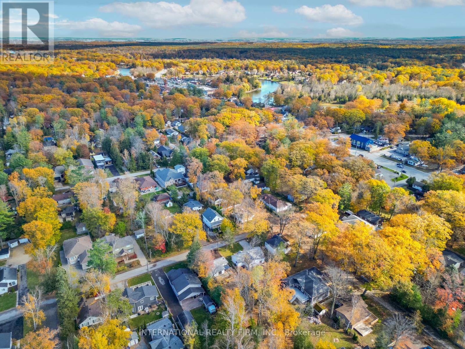 98 33rd Street N, Wasaga Beach, Ontario L9Z 2B9 - Photo 21 - S12522342