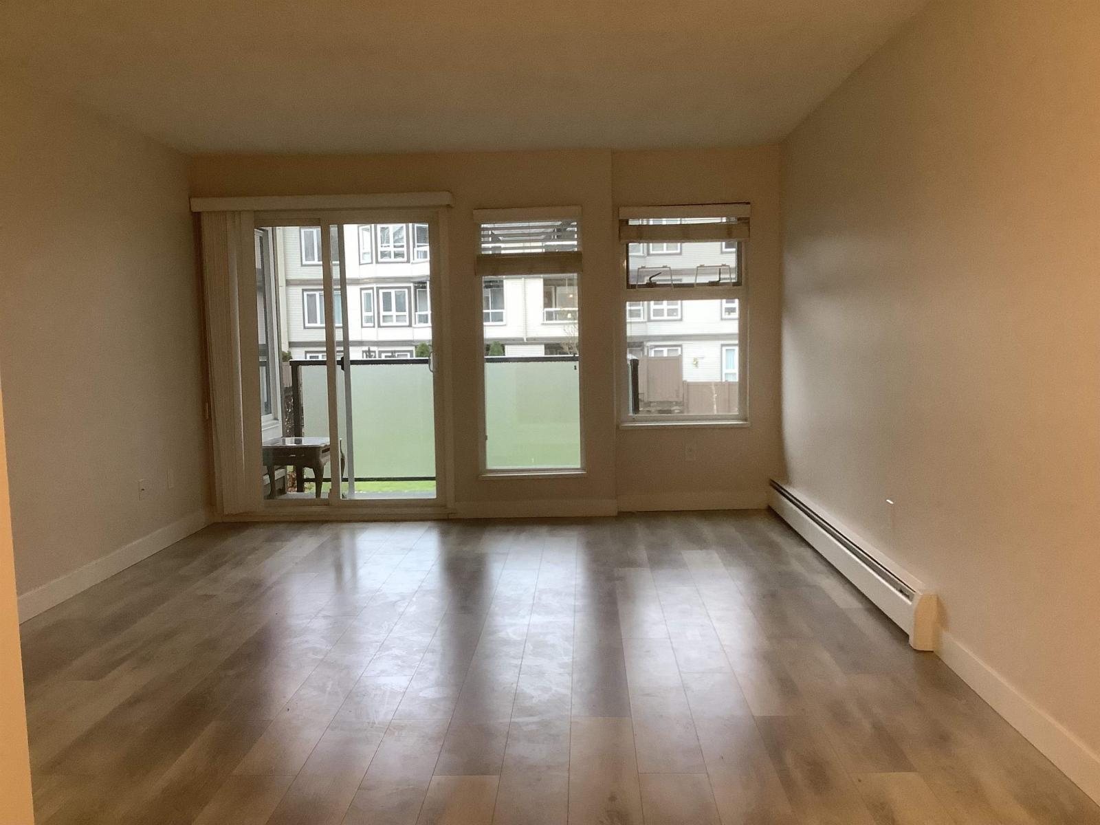 223 1850 E Southmere Crescent, Surrey, British Columbia  V4A 6Y6 - Photo 4 - R3064522