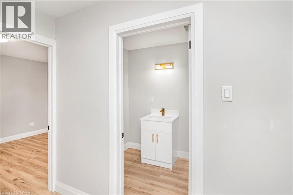 1071 Hwy 8, Stoney Creek, Ontario  L8E 5H8 - Photo 25 - 40786197