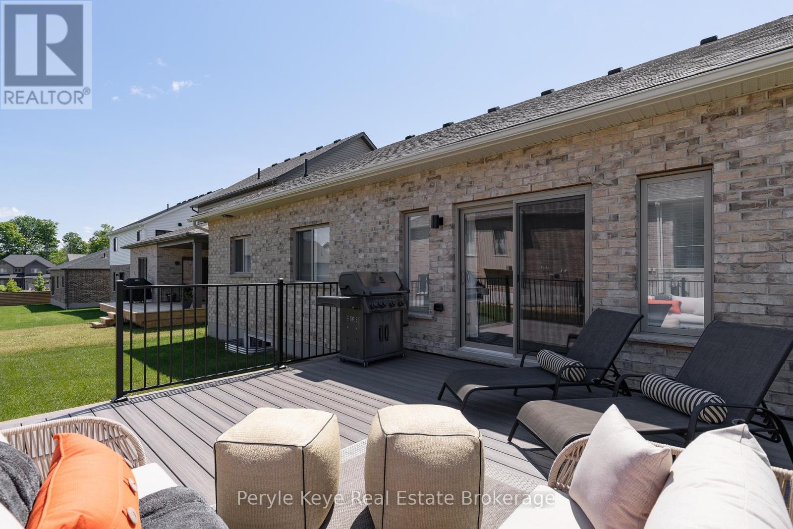 14 Charles Morley Boulevard, Huntsville, Ontario P1H 0G5 - Photo 27 - X12451087