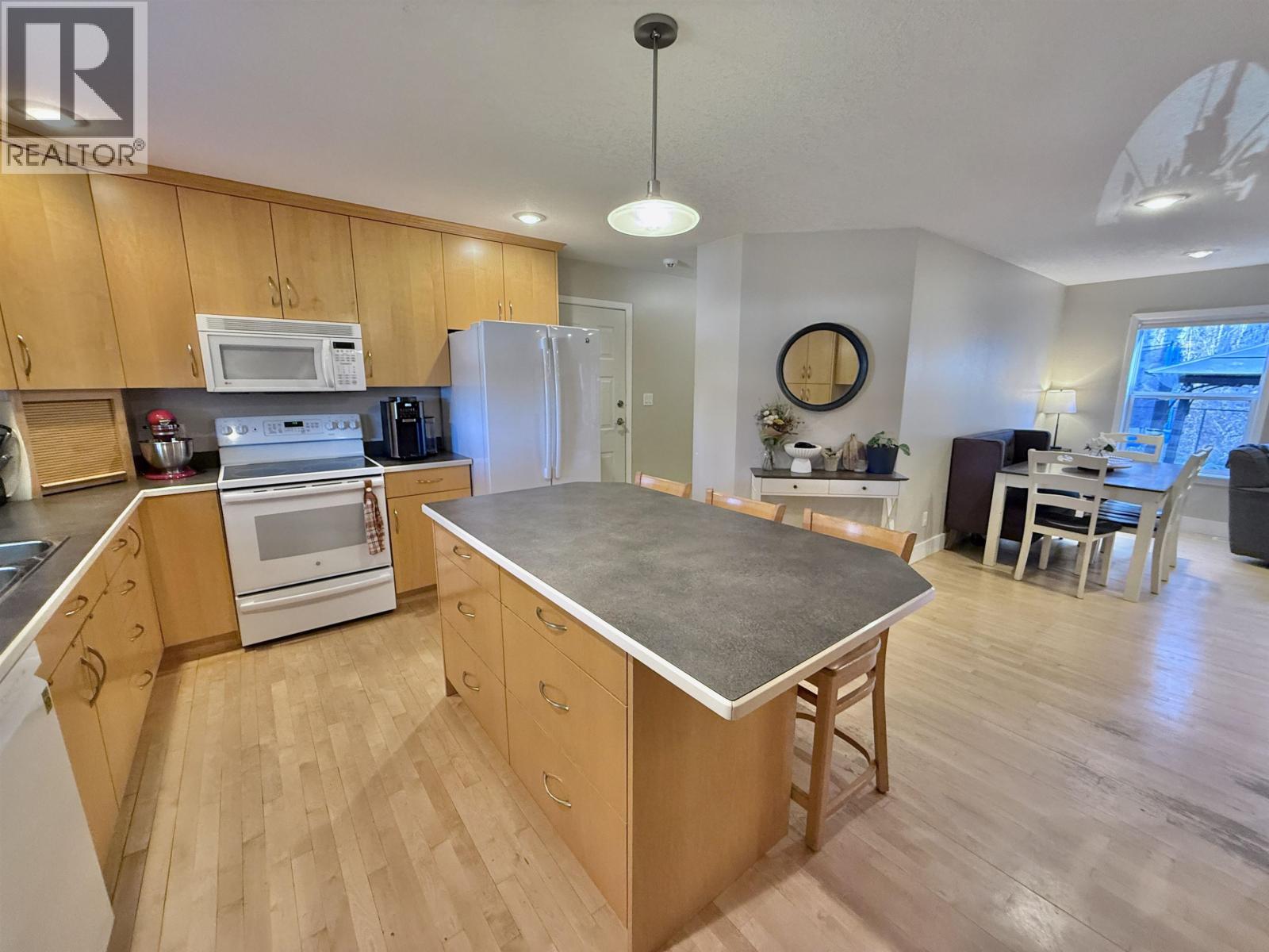 1504 Brookside Park, Quesnel, British Columbia  V2J 5X5 - Photo 5 - R3065727