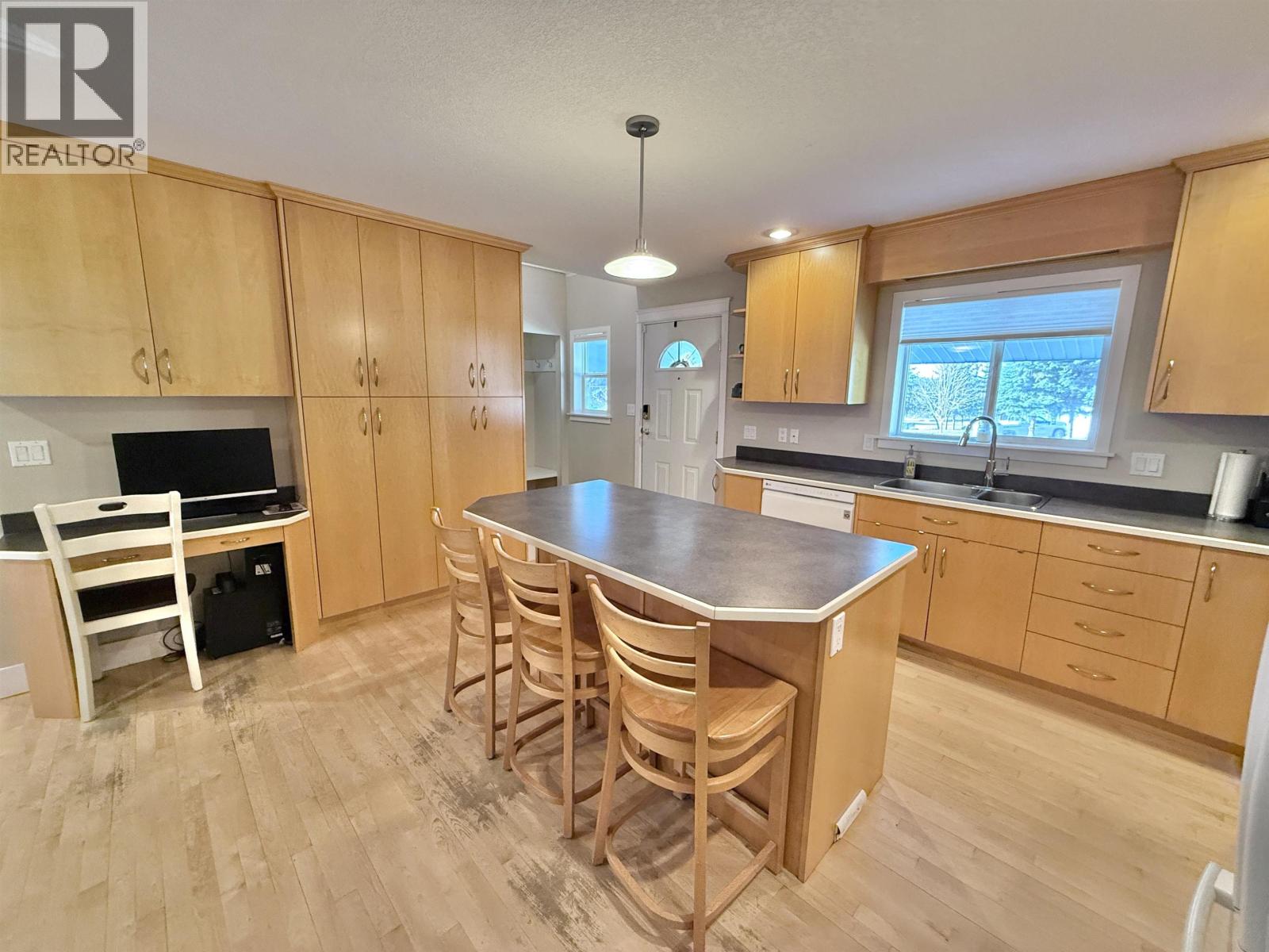 1504 Brookside Park, Quesnel, British Columbia  V2J 5X5 - Photo 7 - R3065727