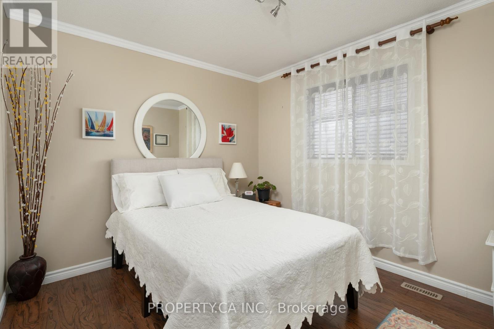 12 Suncrest Drive, Brampton, Ontario  L6X 4L6 - Photo 20 - W12522200