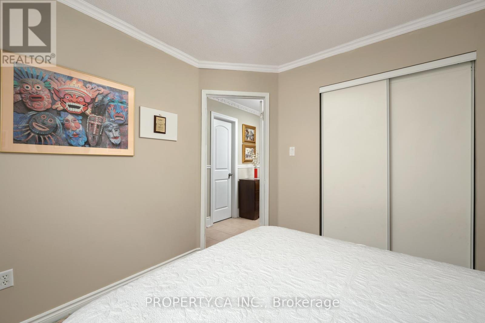 12 Suncrest Drive, Brampton, Ontario  L6X 4L6 - Photo 21 - W12522200