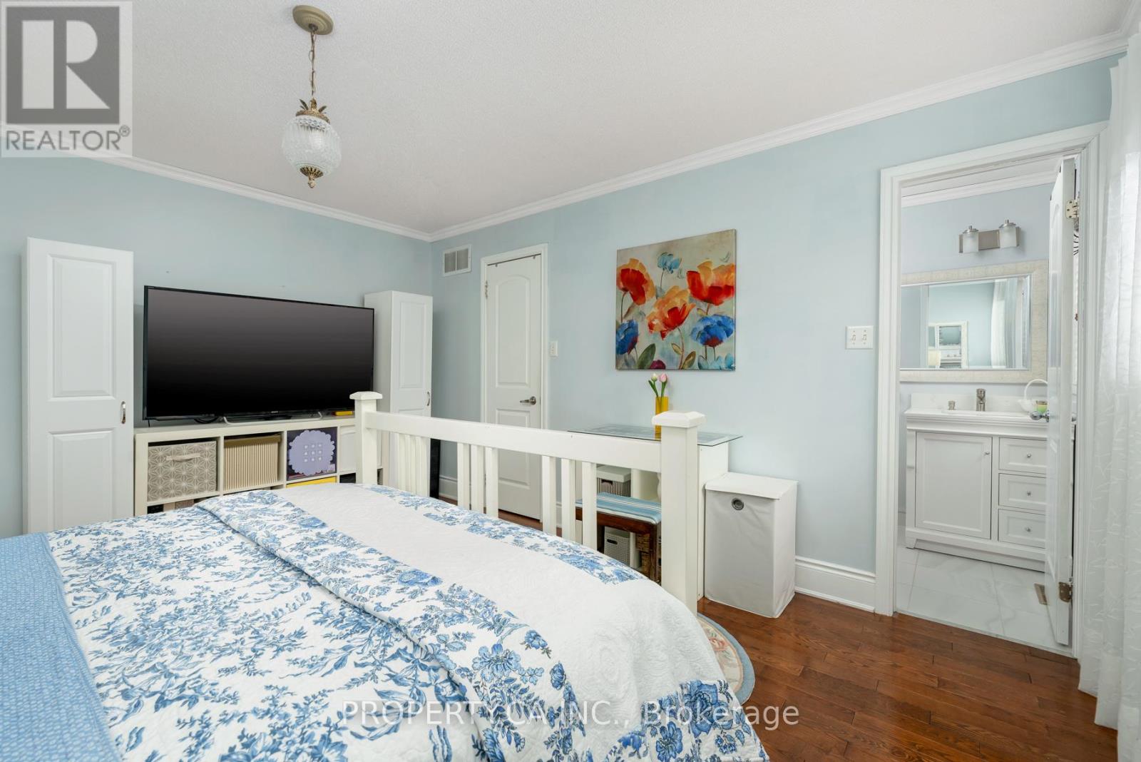 12 Suncrest Drive, Brampton, Ontario  L6X 4L6 - Photo 27 - W12522200