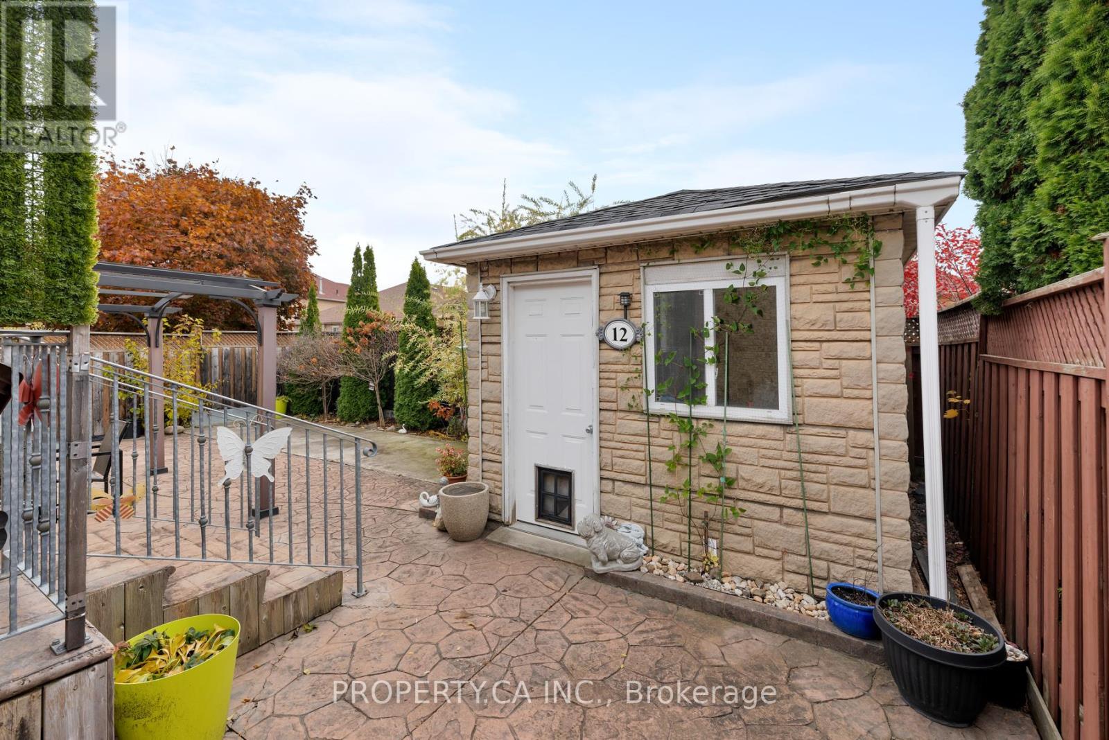 12 Suncrest Drive, Brampton, Ontario  L6X 4L6 - Photo 41 - W12522200