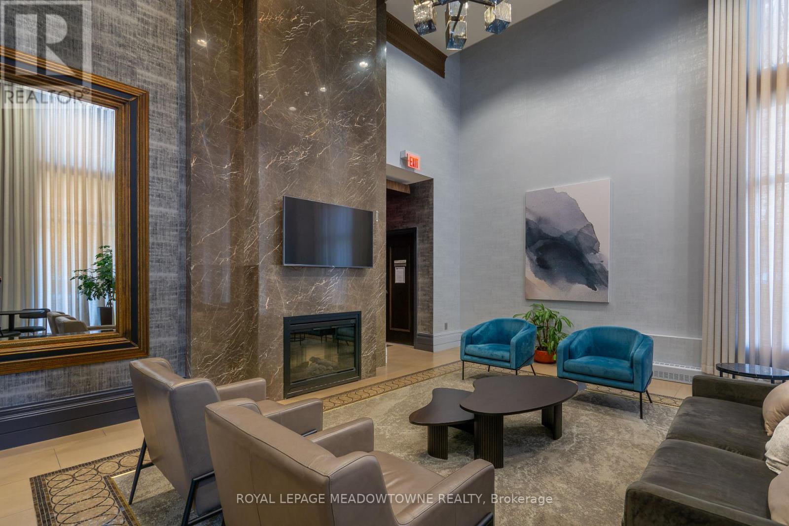 307 - 385 Prince Of Wales Drive, Mississauga, Ontario  L5B 0C6 - Photo 4 - W12522218