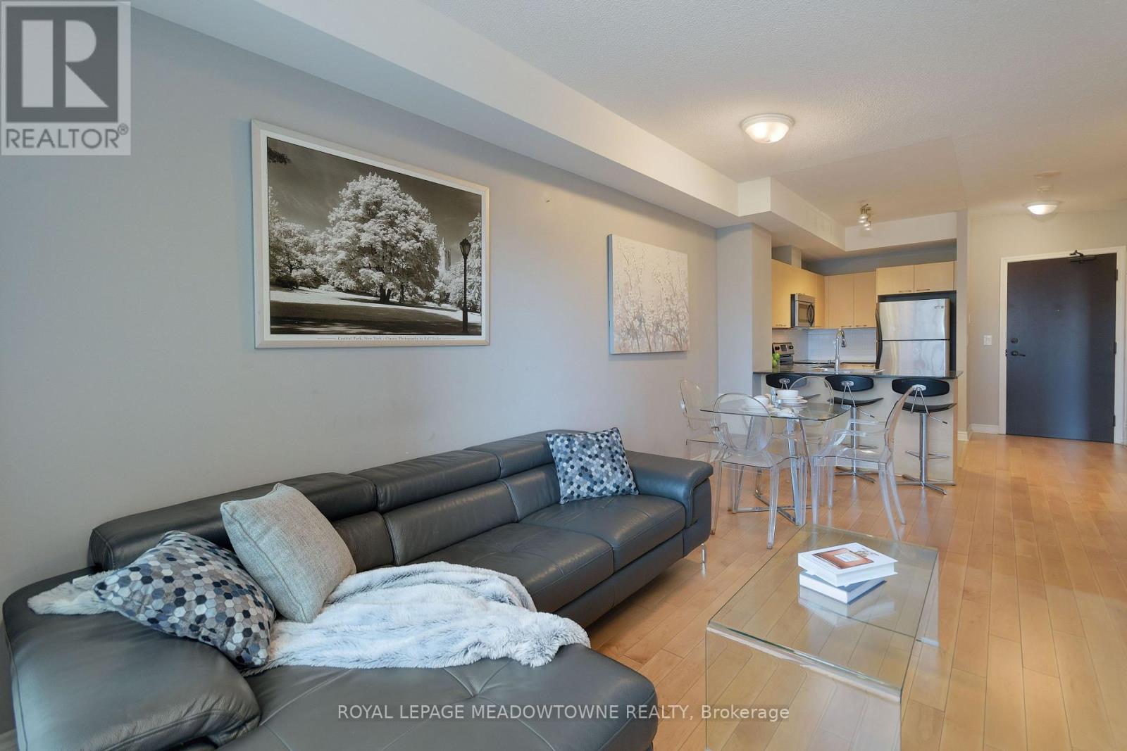 307 - 385 Prince Of Wales Drive, Mississauga, Ontario  L5B 0C6 - Photo 7 - W12522218