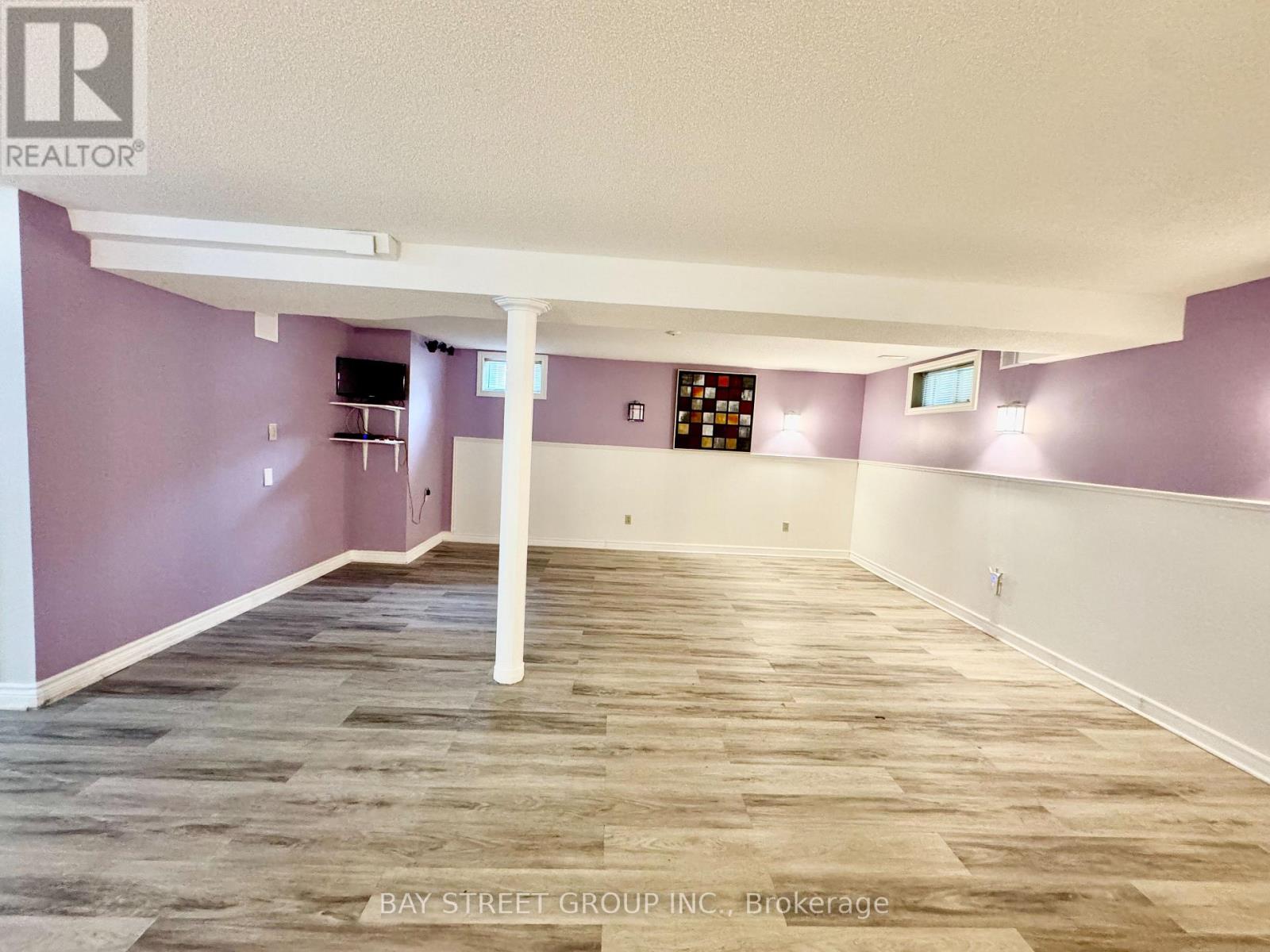 Lower - 3136 Victoria Street, Oakville, Ontario  L6L 1K2 - Photo 4 - W12522262