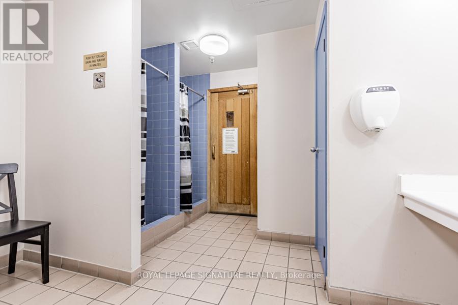 305 - 236 Albion Road, Toronto, Ontario M9W 6A6 - Photo 12 - W12522276