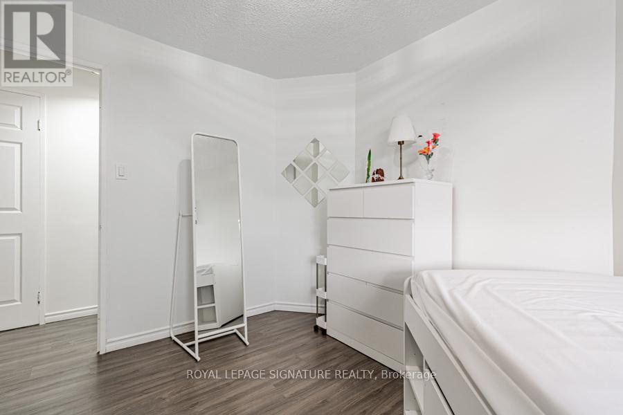 305 - 236 Albion Road, Toronto, Ontario M9W 6A6 - Photo 17 - W12522276