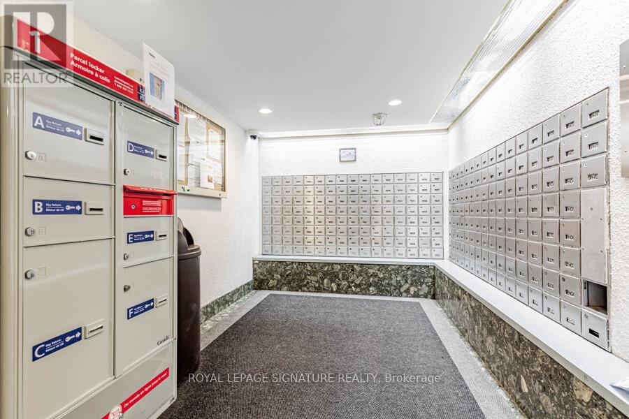 305 - 236 Albion Road, Toronto, Ontario M9W 6A6 - Photo 5 - W12522276