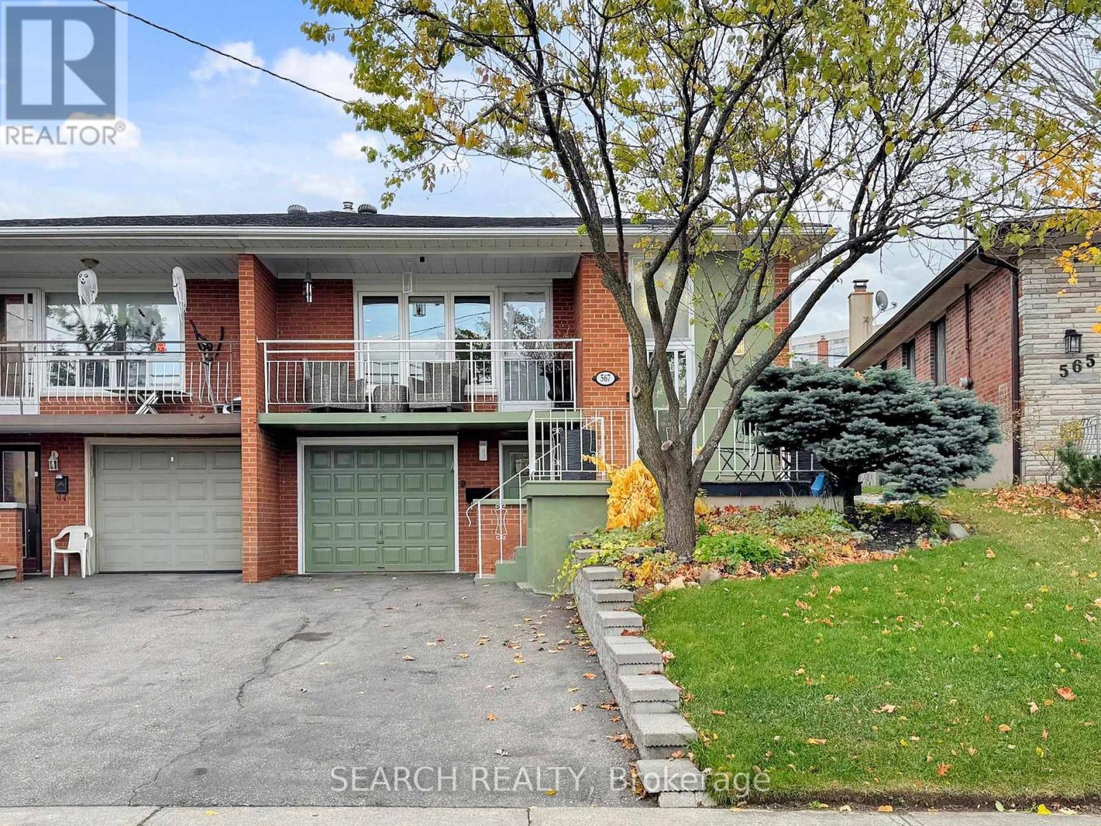 567 RODING STREET, Toronto, Ontario