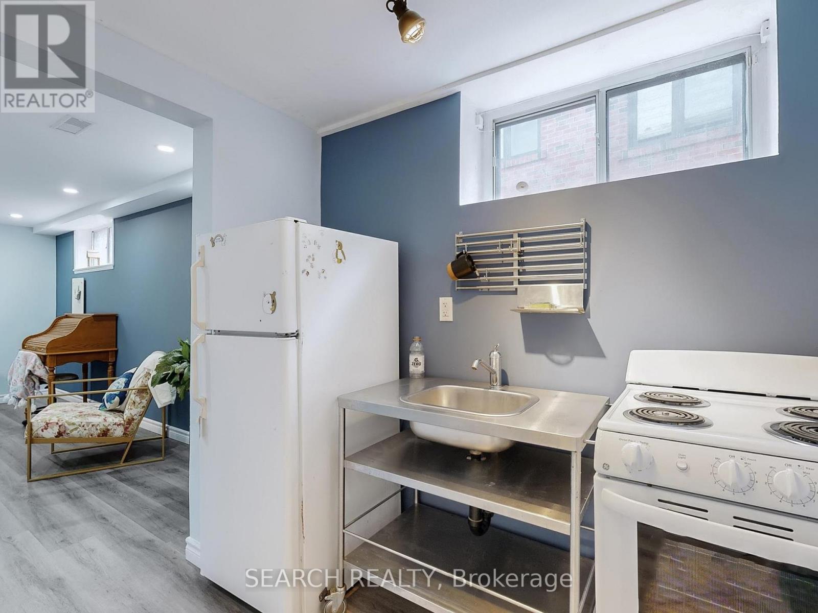 567 Roding Street, Toronto, Ontario M3M 2A4 - Photo 26 - W12522288