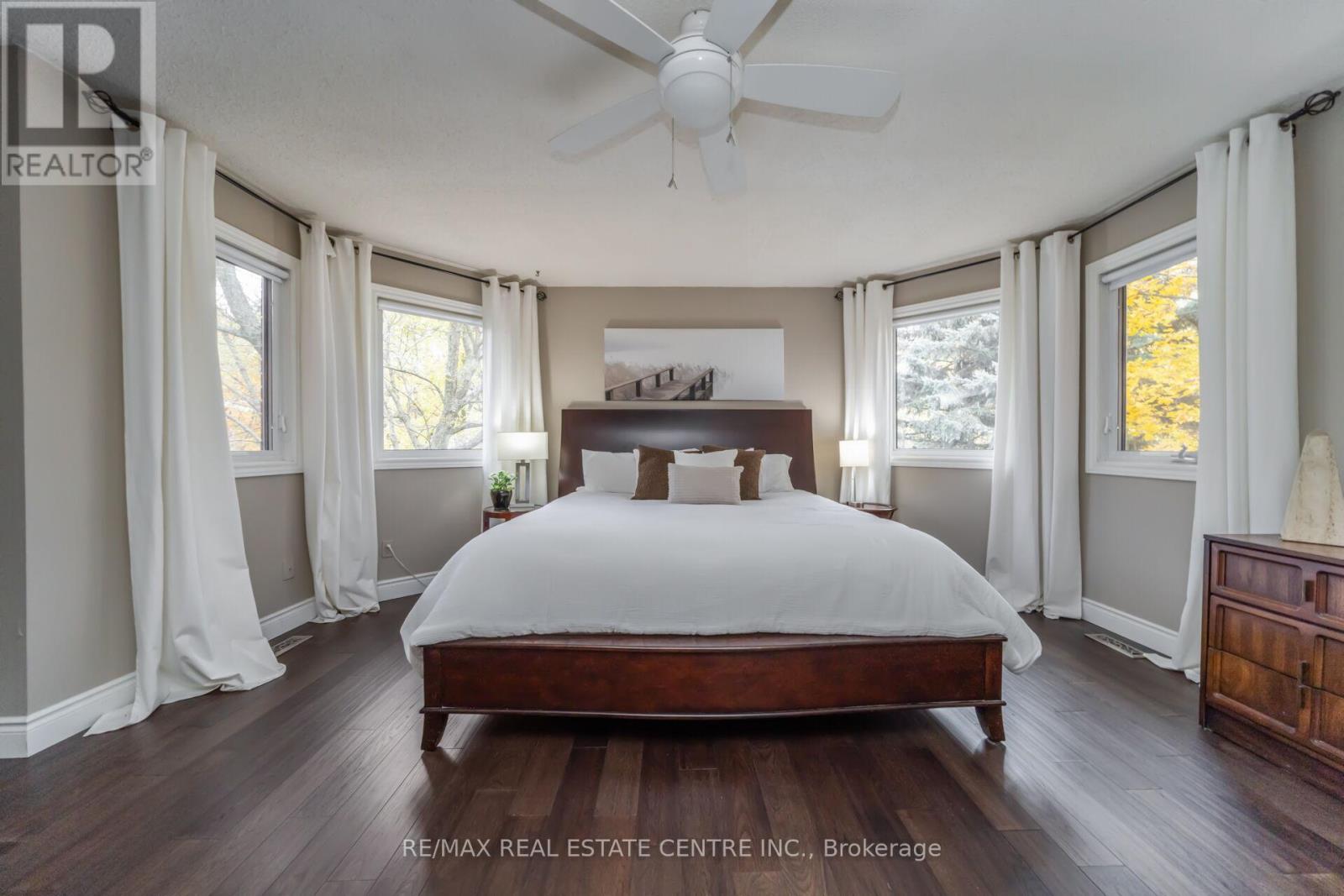 25 Brookbank Court, Brampton, Ontario L6Z 3G4 - Photo 20 - W12522300