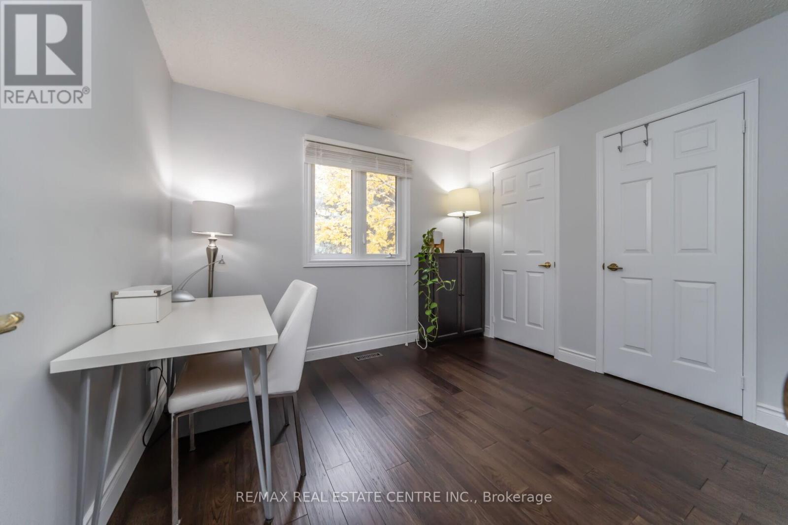 25 Brookbank Court, Brampton, Ontario L6Z 3G4 - Photo 26 - W12522300