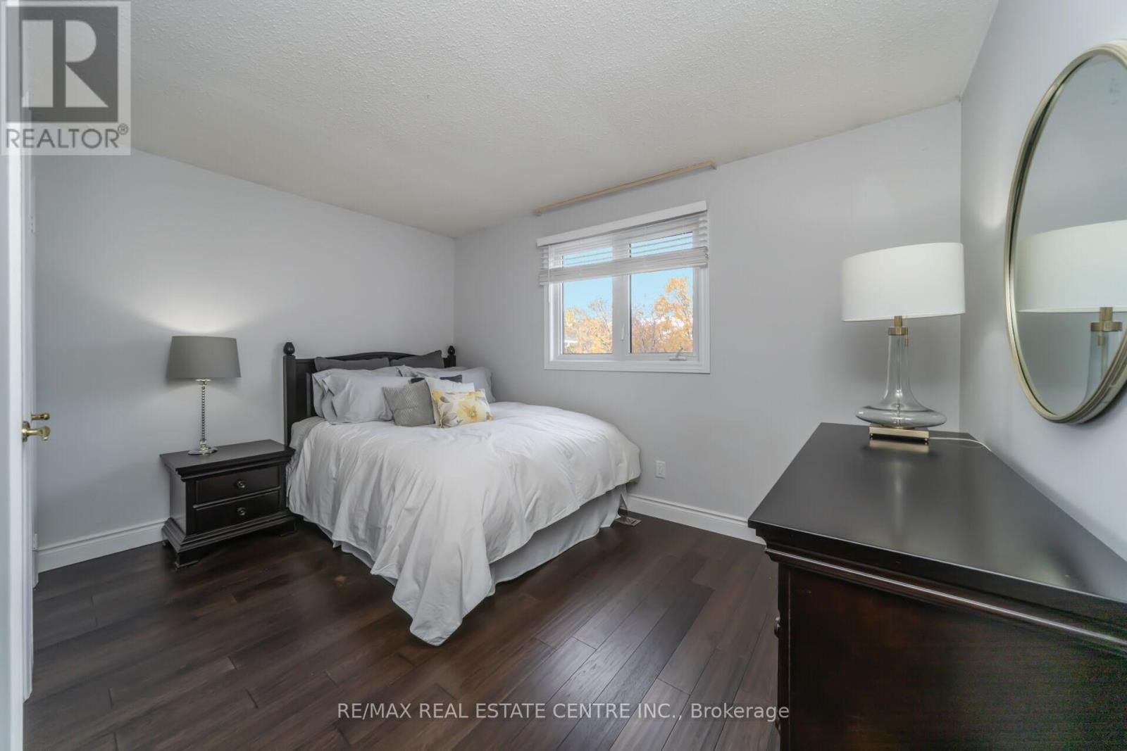 25 Brookbank Court, Brampton, Ontario L6Z 3G4 - Photo 27 - W12522300