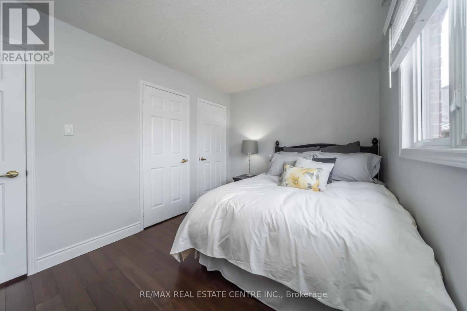 25 Brookbank Court, Brampton, Ontario L6Z 3G4 - Photo 28 - W12522300