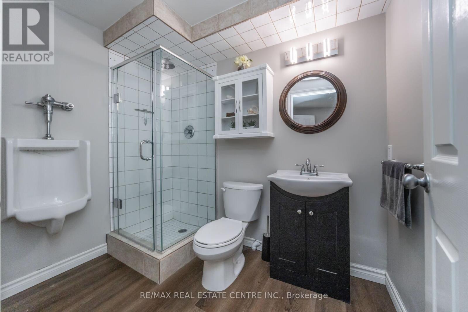 25 Brookbank Court, Brampton, Ontario L6Z 3G4 - Photo 30 - W12522300