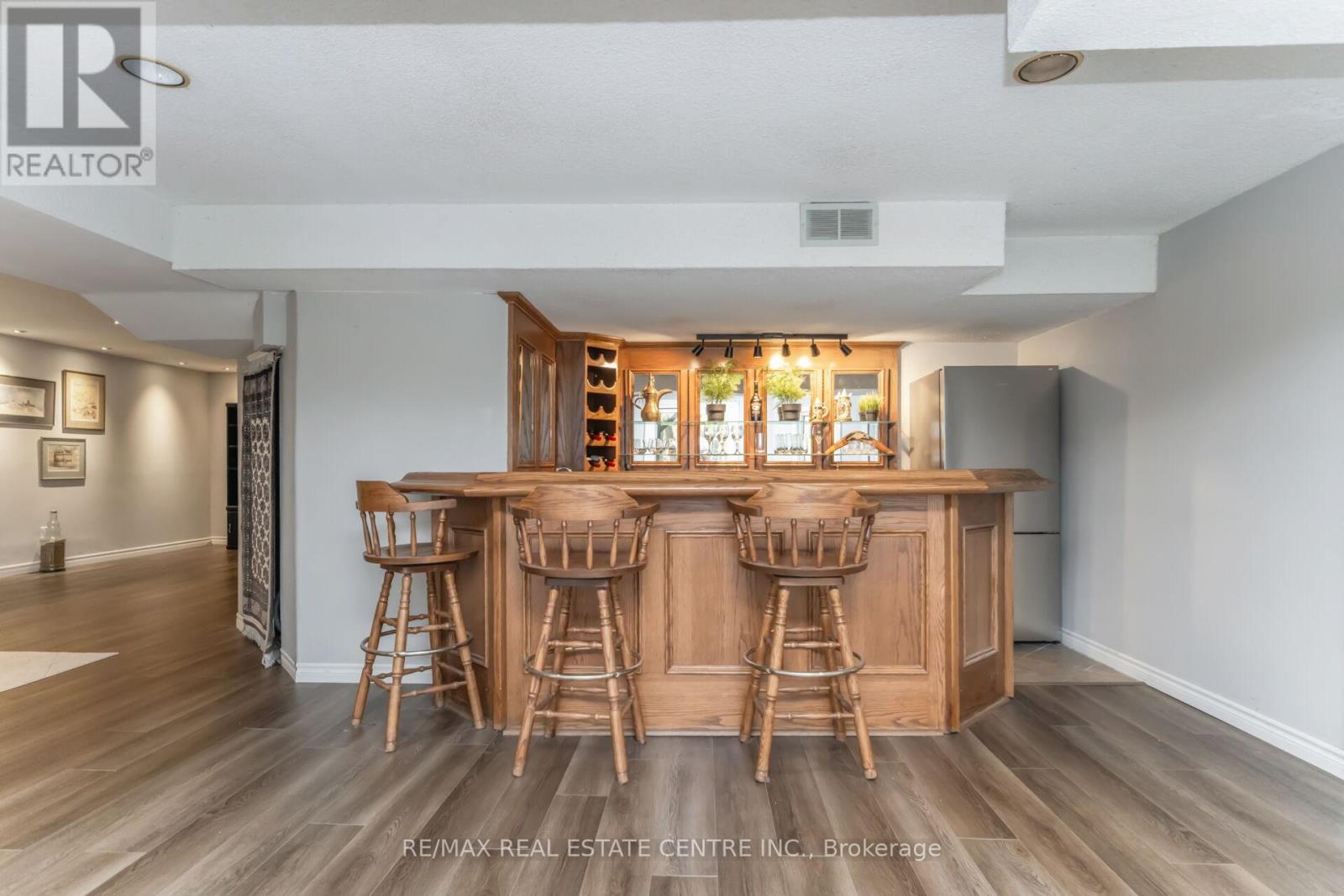 25 Brookbank Court, Brampton, Ontario L6Z 3G4 - Photo 33 - W12522300