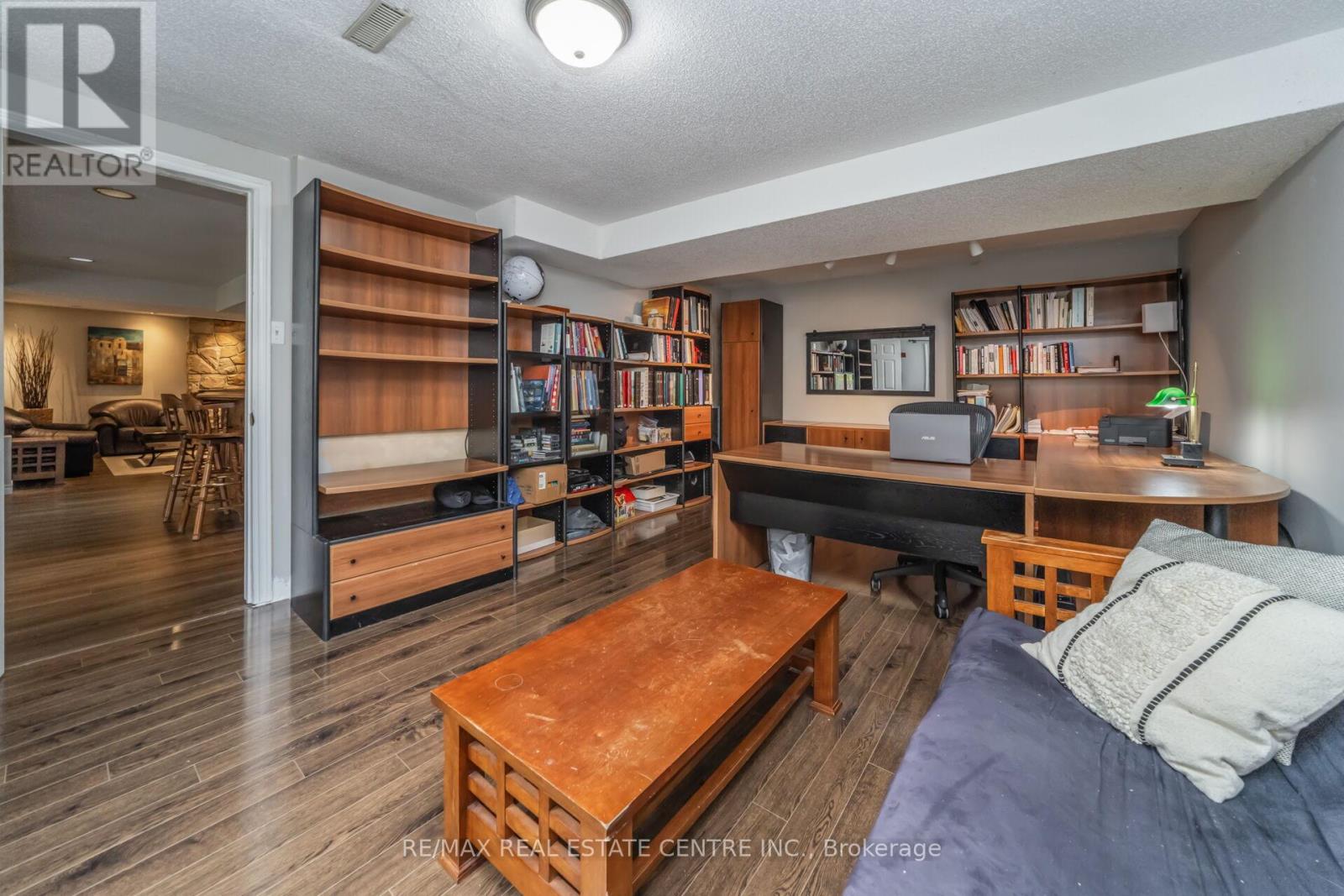 25 Brookbank Court, Brampton, Ontario L6Z 3G4 - Photo 35 - W12522300