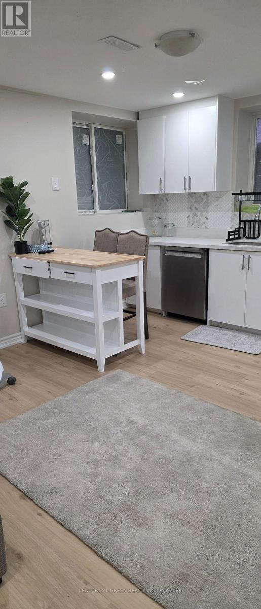 Bsmt - 560 Boyd Lane, Milton, Ontario  L9E 1W6 - Photo 4 - W12522308