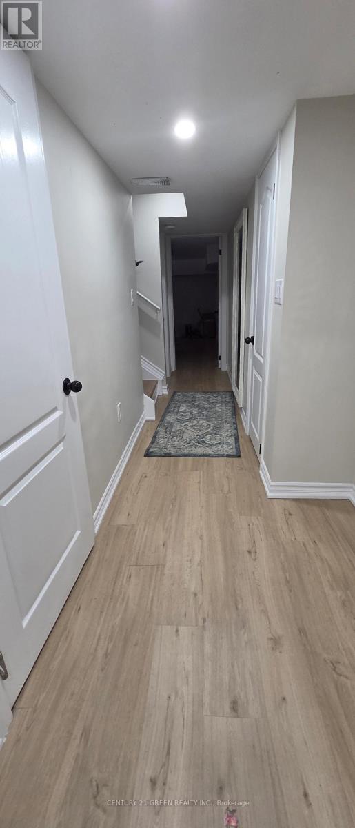 Bsmt - 560 Boyd Lane, Milton, Ontario  L9E 1W6 - Photo 7 - W12522308