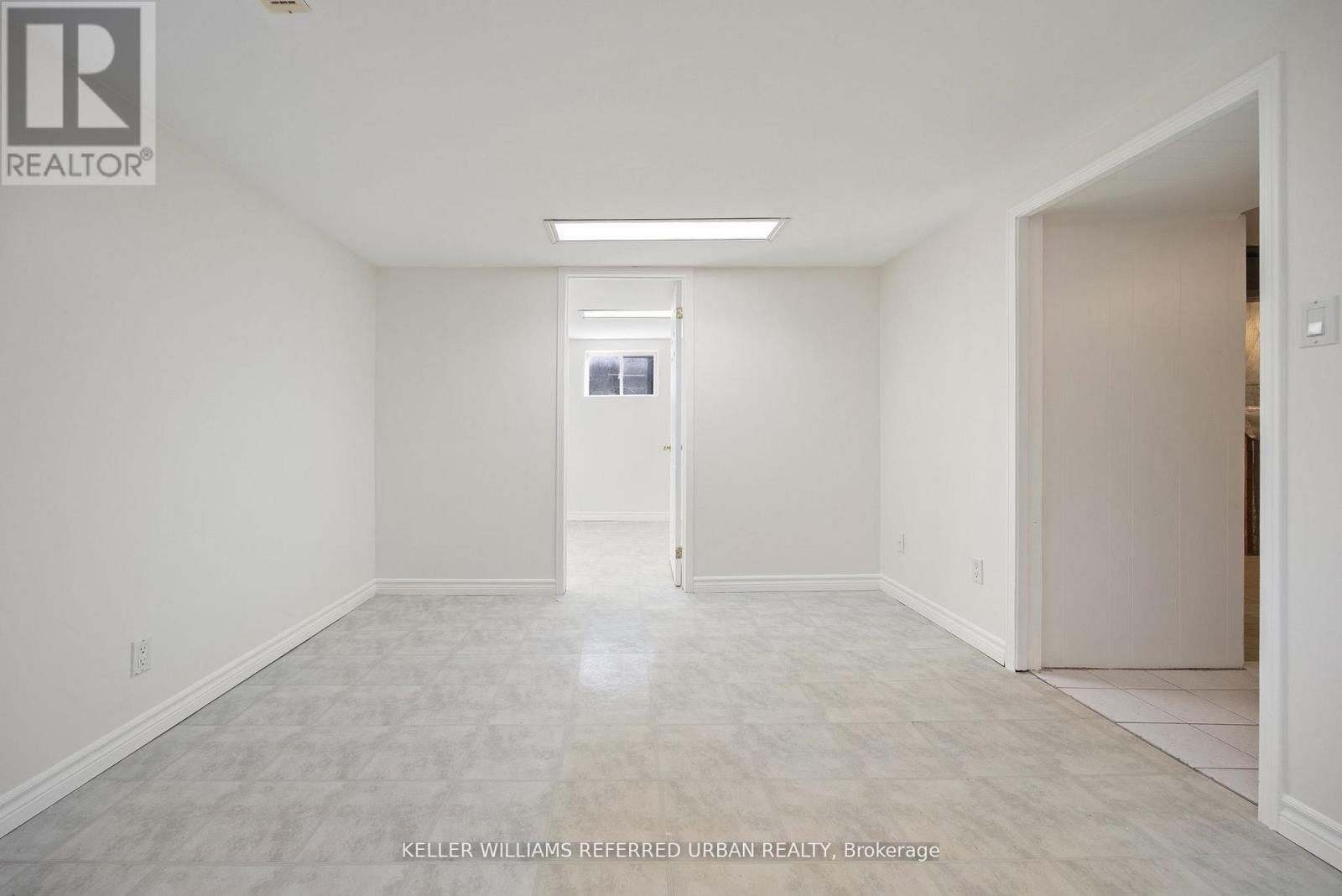 17 Madron Crescent, Toronto, Ontario  M3J 1H8 - Photo 27 - W12522320