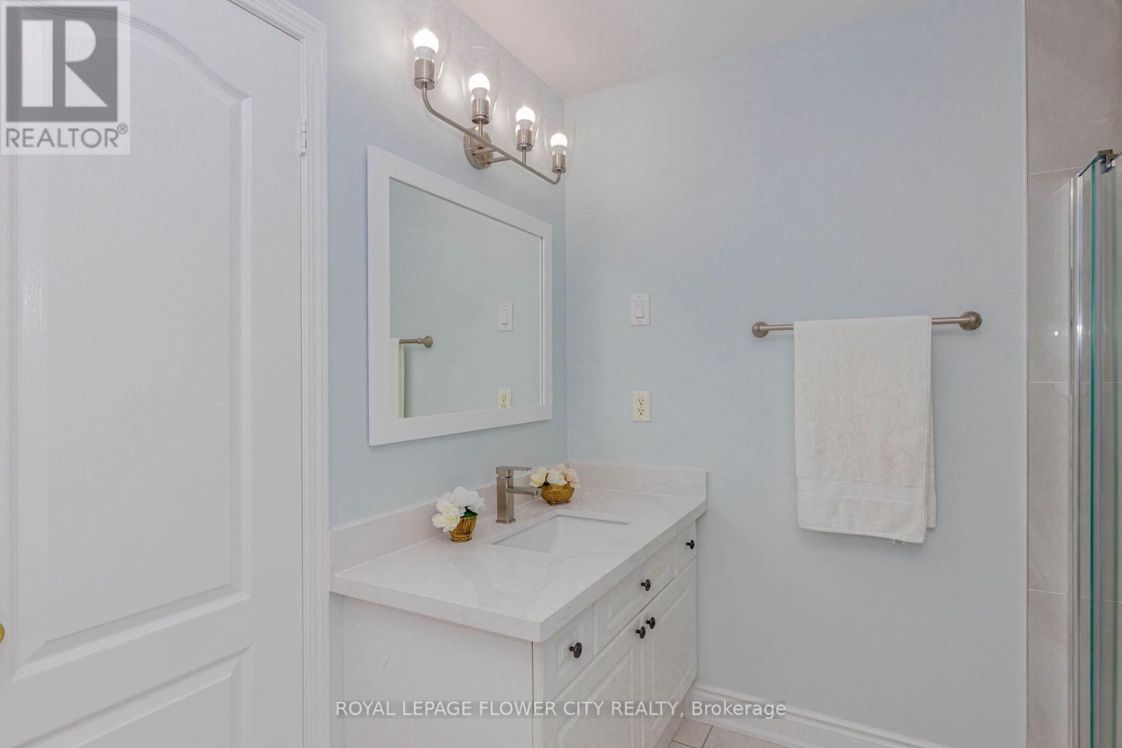 1805 Samuelson Circle, Mississauga, Ontario  L5N 7Z6 - Photo 31 - W12522324