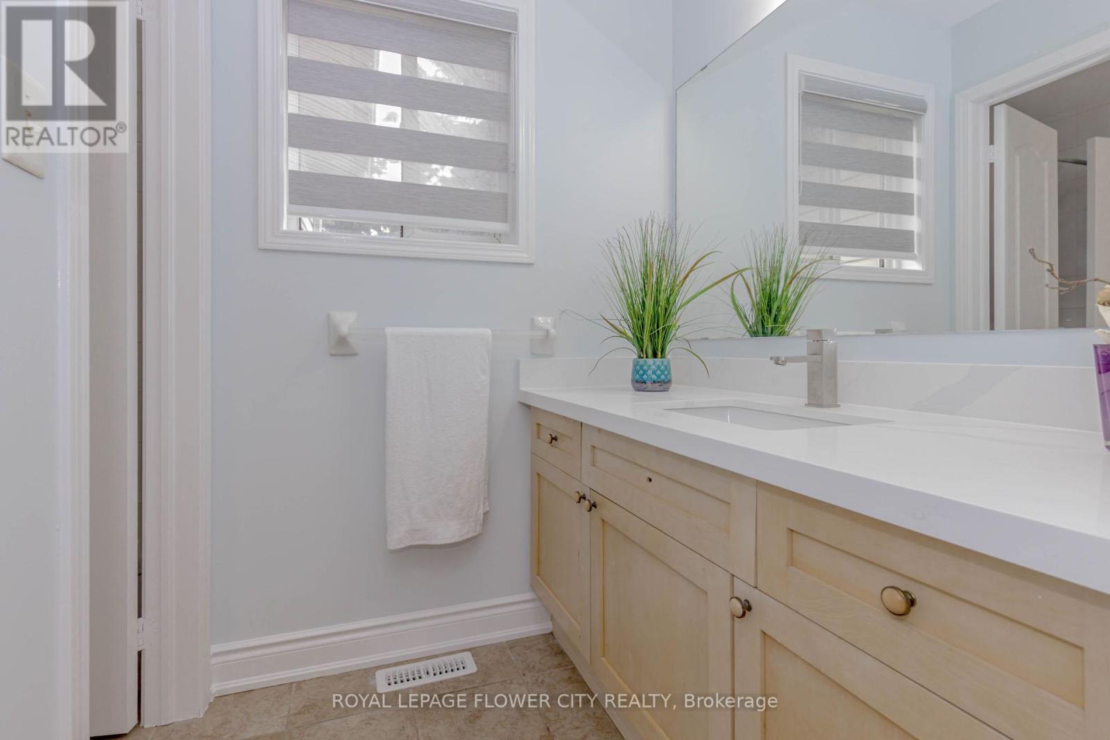 1805 Samuelson Circle, Mississauga, Ontario  L5N 7Z6 - Photo 39 - W12522324